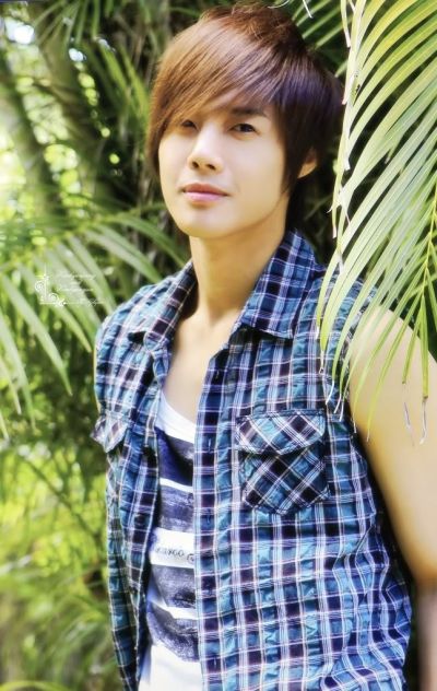 Foto Kim Hyun Joong yang Keren dan Ganteng 26