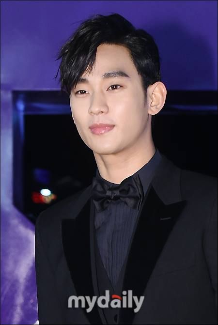 Kim Soo Hyun13