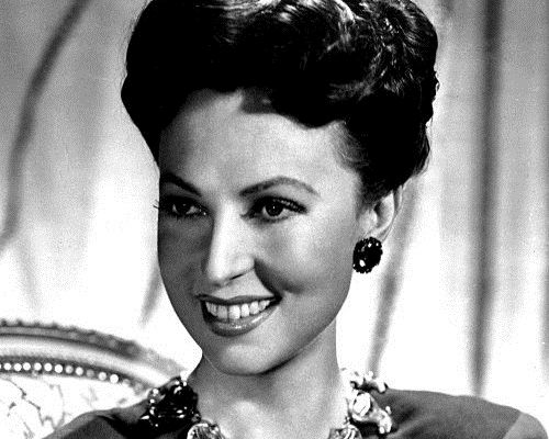 Agnes Moorehead