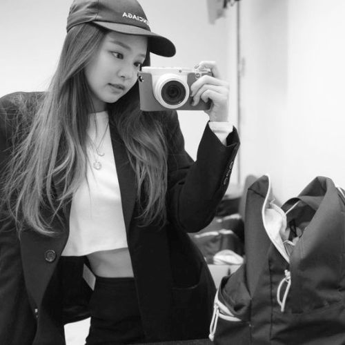 Foto Jennie Kim Terbaru dan Tercantik 28