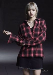 Koleksi Foto Cantik Lisa BLACKPINK 18