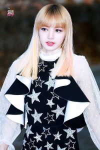 Koleksi Foto Cantik Lisa BLACKPINK 27
