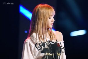 Koleksi Foto Cantik Lisa BLACKPINK