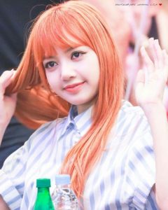 Koleksi Foto Cantik Lisa BLACKPINK 45
