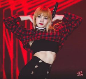Koleksi Foto Cantik Lisa BLACKPINK 5