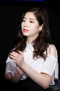 Foto Cantik Dahyun TWICE Terbaru 100