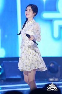 Foto Cantik Dahyun TWICE Terbaru 12