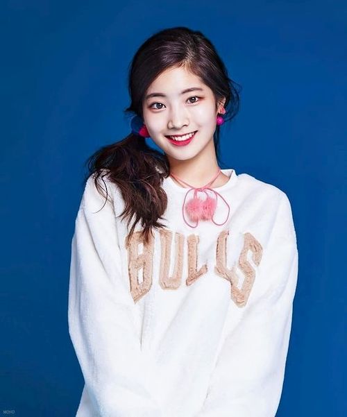 Foto Cantik Dahyun TWICE Terbaru 20