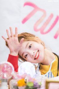 Foto Cantik Dahyun TWICE Terbaru 50