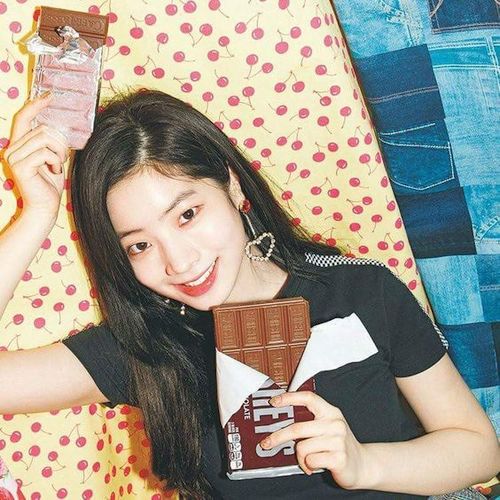 Foto Cantik Dahyun TWICE Terbaru 69