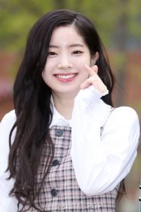 Foto Cantik Dahyun TWICE Terbaru 71
