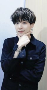 foto suga bts.com