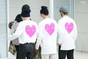 Gaya Lucu Airport BTS
