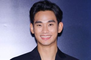 Foto Tampan Kim Soo-hyun
